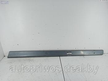 Молдинг двери передней правой Audi A4 B7 (2004-2008)