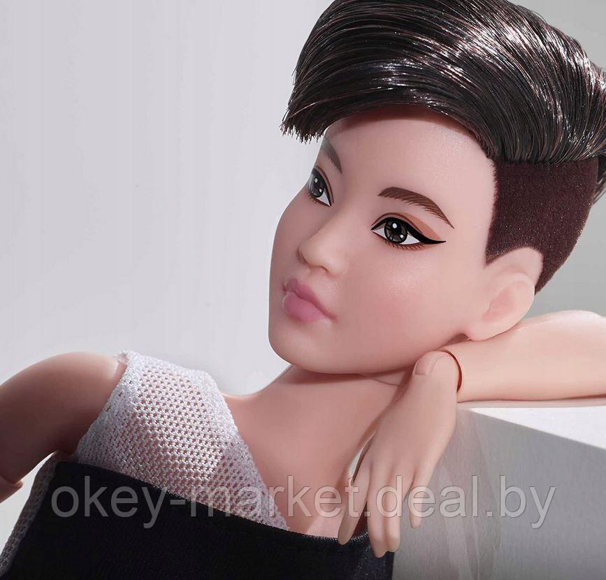 Кукла Barbie Looks Брюнетка с короткой стрижкой GXB29 - фото 7 - id-p215137637