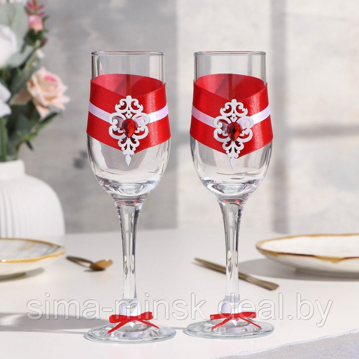 Набор свадебных бокалов "Прага", ручной работы, белый-красный, 6х6х20,5 см, 2 шт. - фото 1 - id-p215141727