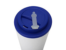 Пластиковый стакан Take away с двойными стенками и крышкой с силиконовым клапаном, 350 мл, белый/темно-синий, фото 3