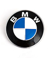 Эмблема BMW 82 мм бело-синяя (копия, серебристая основа) 51148132375 BW