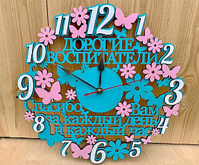 Часы с бабочками и цветами