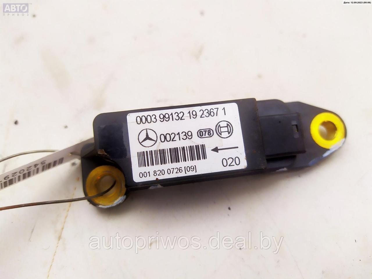 Датчик удара (Airbag) Mercedes W208 (CLK) - фото 1 - id-p215121717