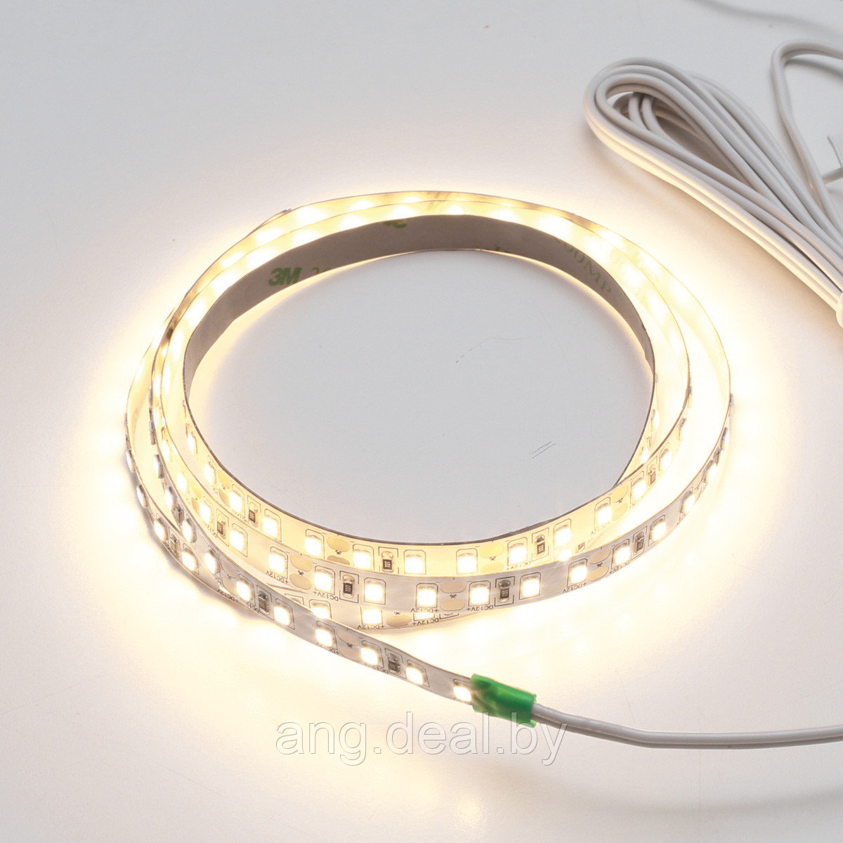 LED лента SMD2835, (нейтральный белый), 12Вт(12Вт/м), 12В, 1000х8 мм, каб. пит. 2м и кон.L813, 120LED/м, - фото 4 - id-p215266150