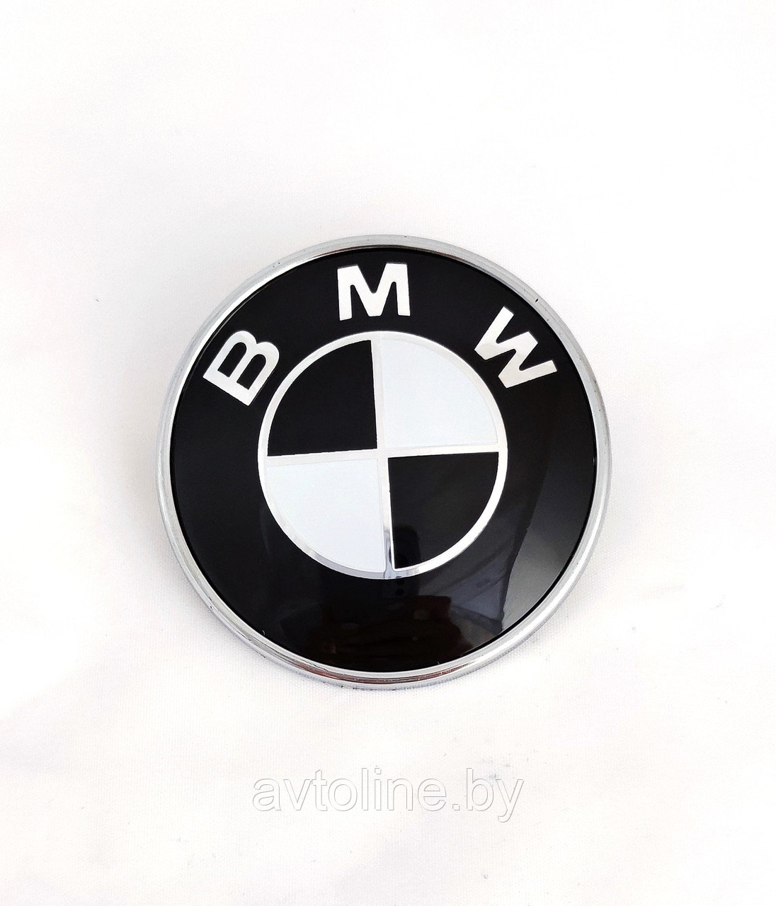 Эмблема BMW 74 мм черно-белая (копия, серебристая основа) 51148132375-74 BKW - фото 1 - id-p109301586