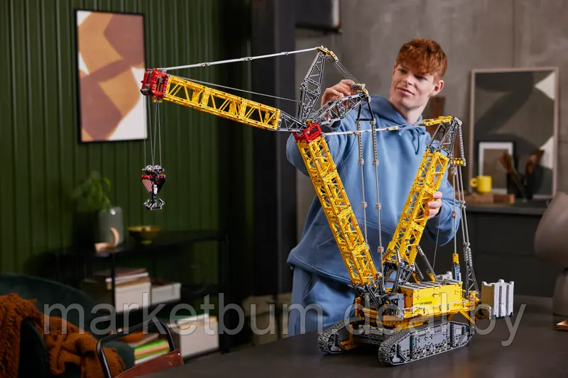 Конструктор LEGO Technic 42146, Гусеничный кран Liebherr LR 13000. - фото 8 - id-p215322080