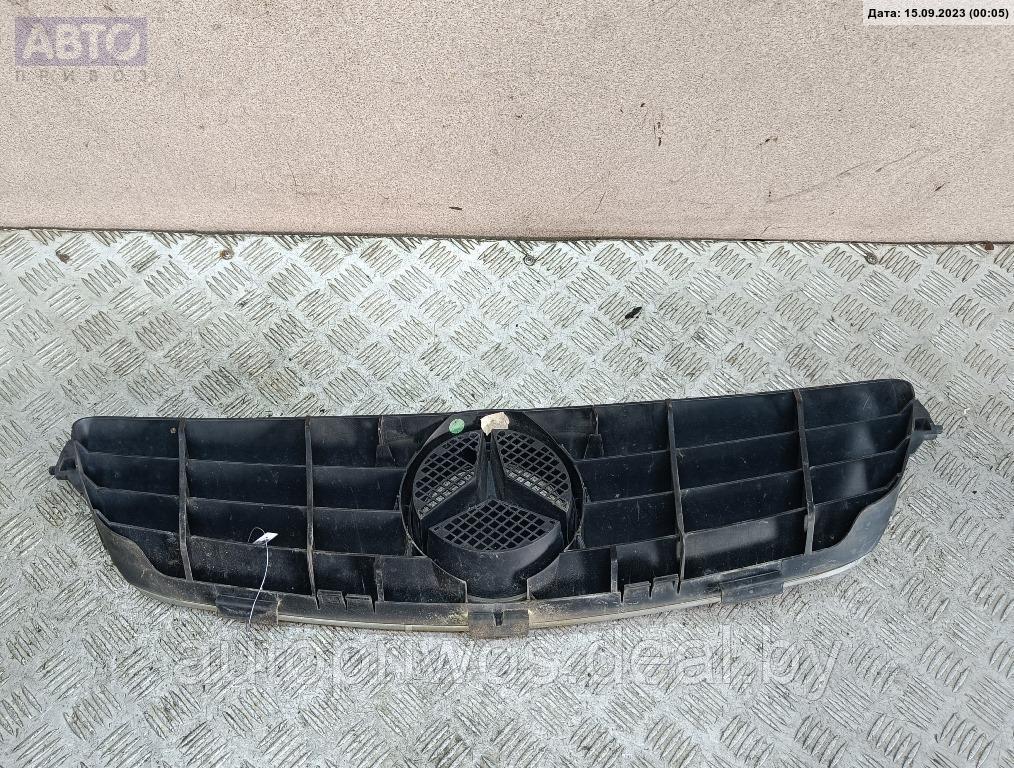 Решетка радиатора Mercedes W209 (CLK) - фото 2 - id-p215362199
