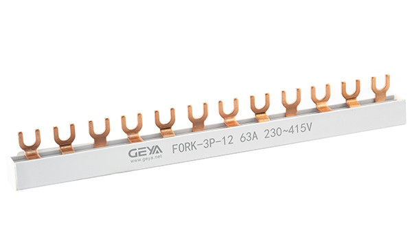 Geya Fork 3P-12 на 12 авт. выкл. 3P, вилка,10мм2, 63A, Шинка соединительная гребенчатая - фото 1 - id-p215353414