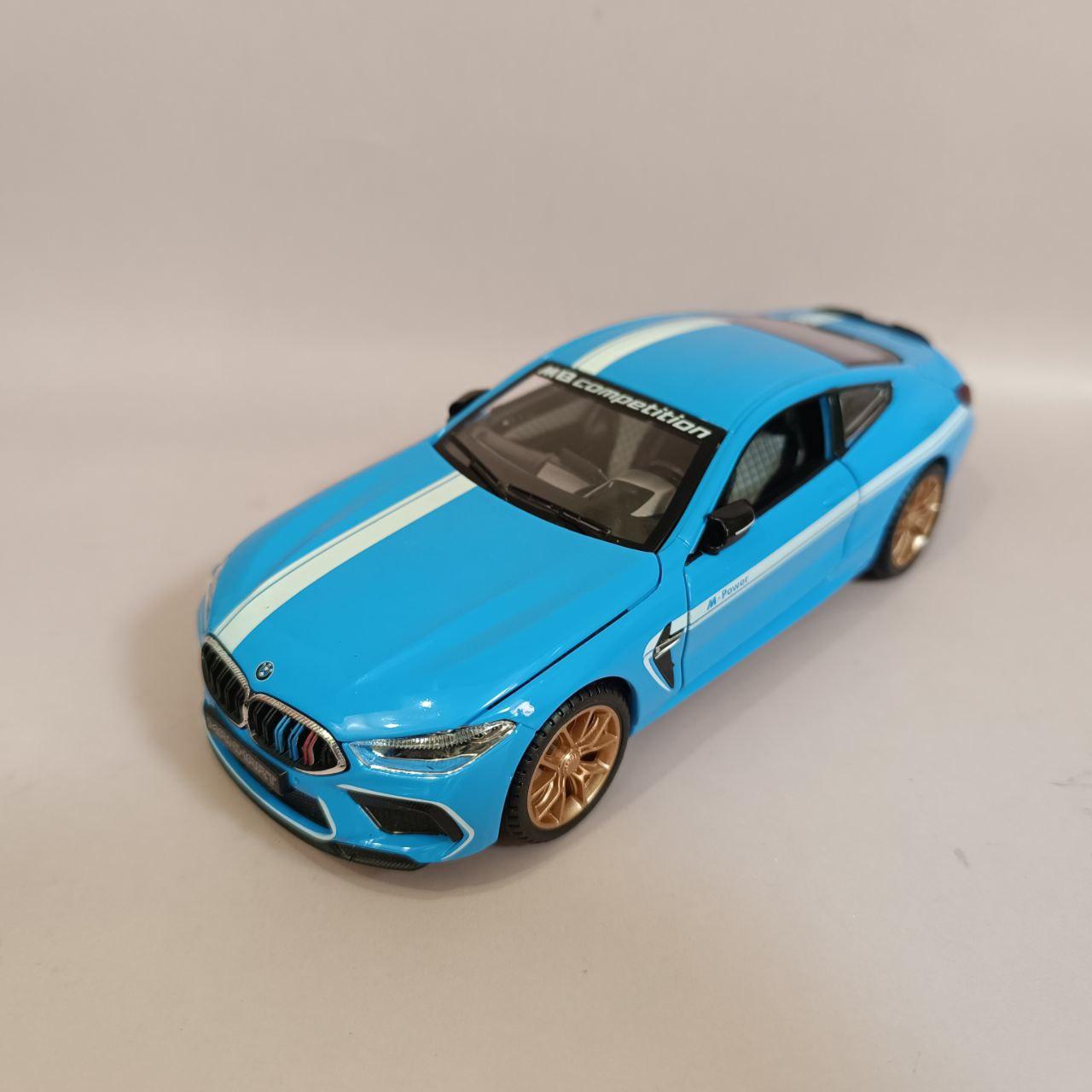 Металлическая машинка BMW M8, свет, звук, двери открываются, инерция