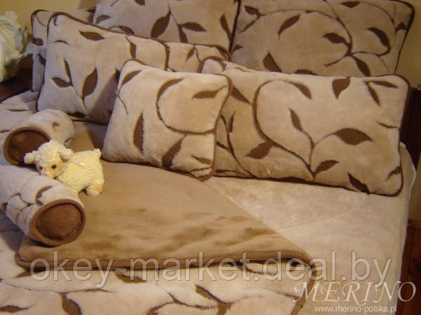 Подушка с открытым ворсом из верблюжьей шерсти Camel .Размер 50х60