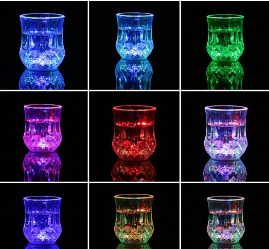 Светящийся стакан с цветной Led подсветкой дна COLOR CUP 1 шт - фото 3 - id-p215455718