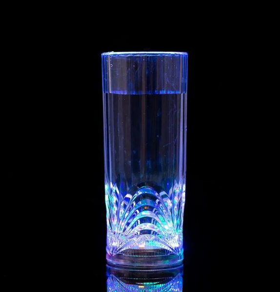 Светящийся стакан с цветной Led подсветкой дна COLOR CUP 1 шт - фото 5 - id-p215455720