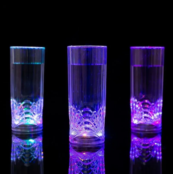 Светящийся стакан с цветной Led подсветкой дна COLOR CUP 1 шт - фото 2 - id-p215455720