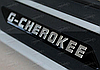 КОМПЛЕКТ ПОРОГОВ JEEP GRAND CHEROKEE 2010 - 2020 (КОПИЯ ОРИГИНАЛА - OEM STYLE), фото 2