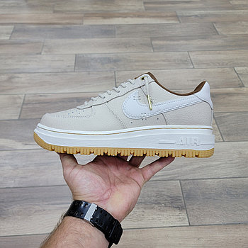 Кроссовки Nike Air Force 1 Luxe 'Pecan'