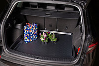 Коврик в багажник Ford C-Max (2010-) с набором инструментов / Форд С-Макс [100434] (Rezaw-Plast пл)
