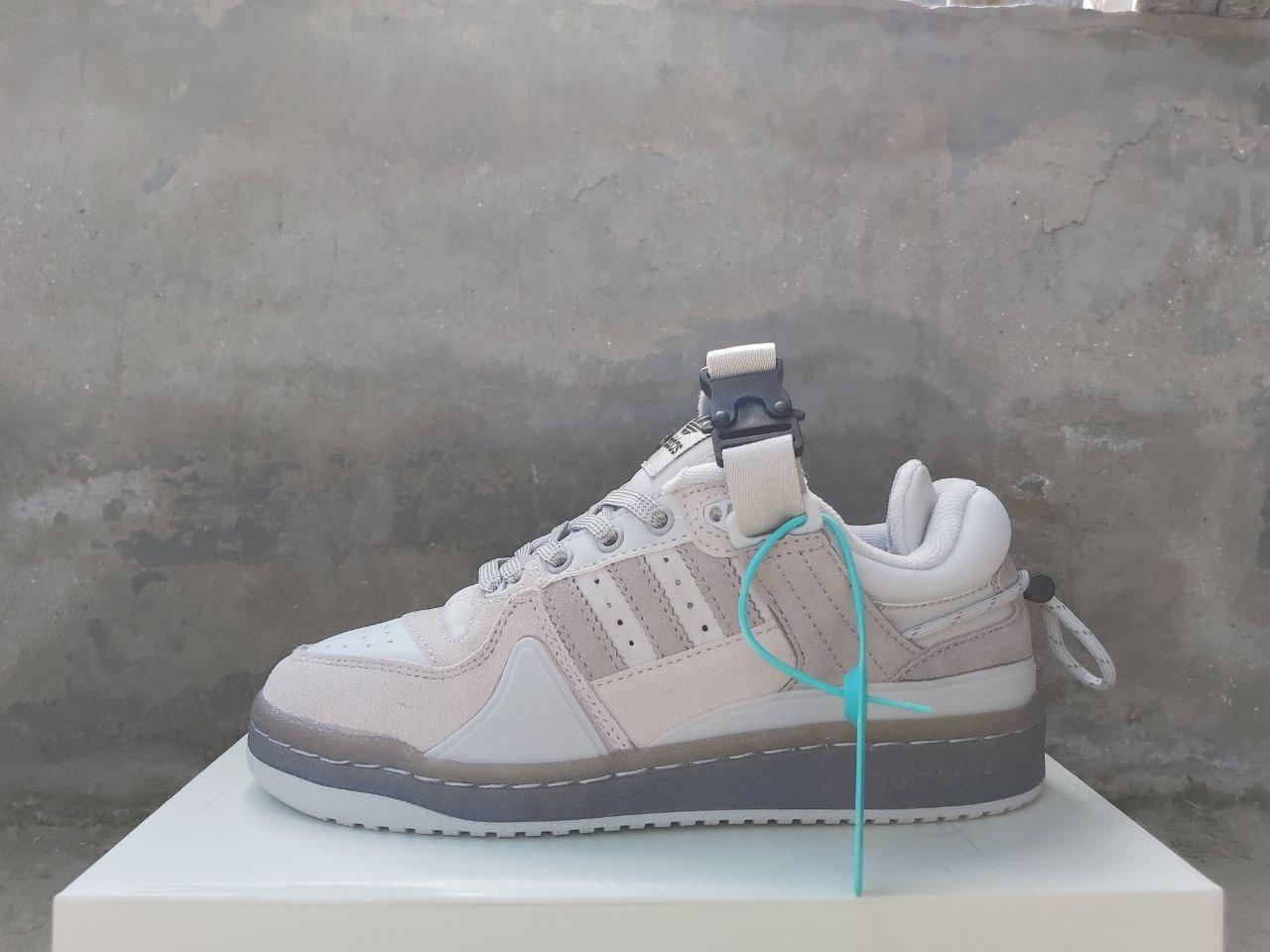 Кроссовки Adidas Forum Low x Bad Bunny - фото 1 - id-p215636031