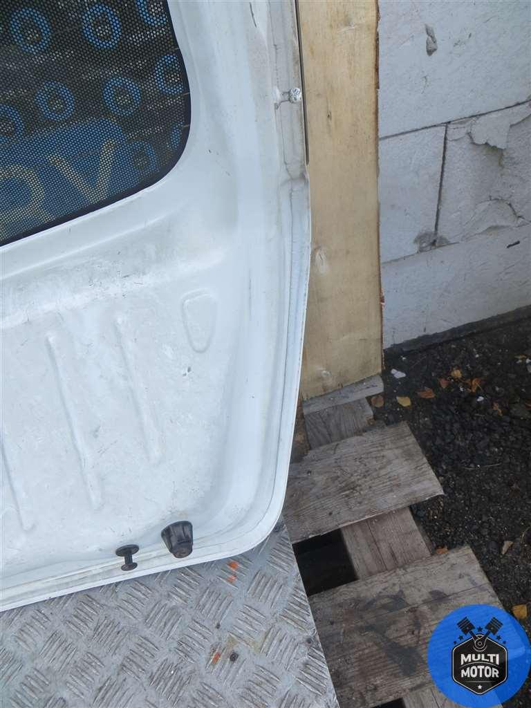 Крышка багажника (дверь 3-5) RENAULT SANDERO I (2007-2013) 1.6 i - 102 Лс 2011 г. - фото 4 - id-p215636266