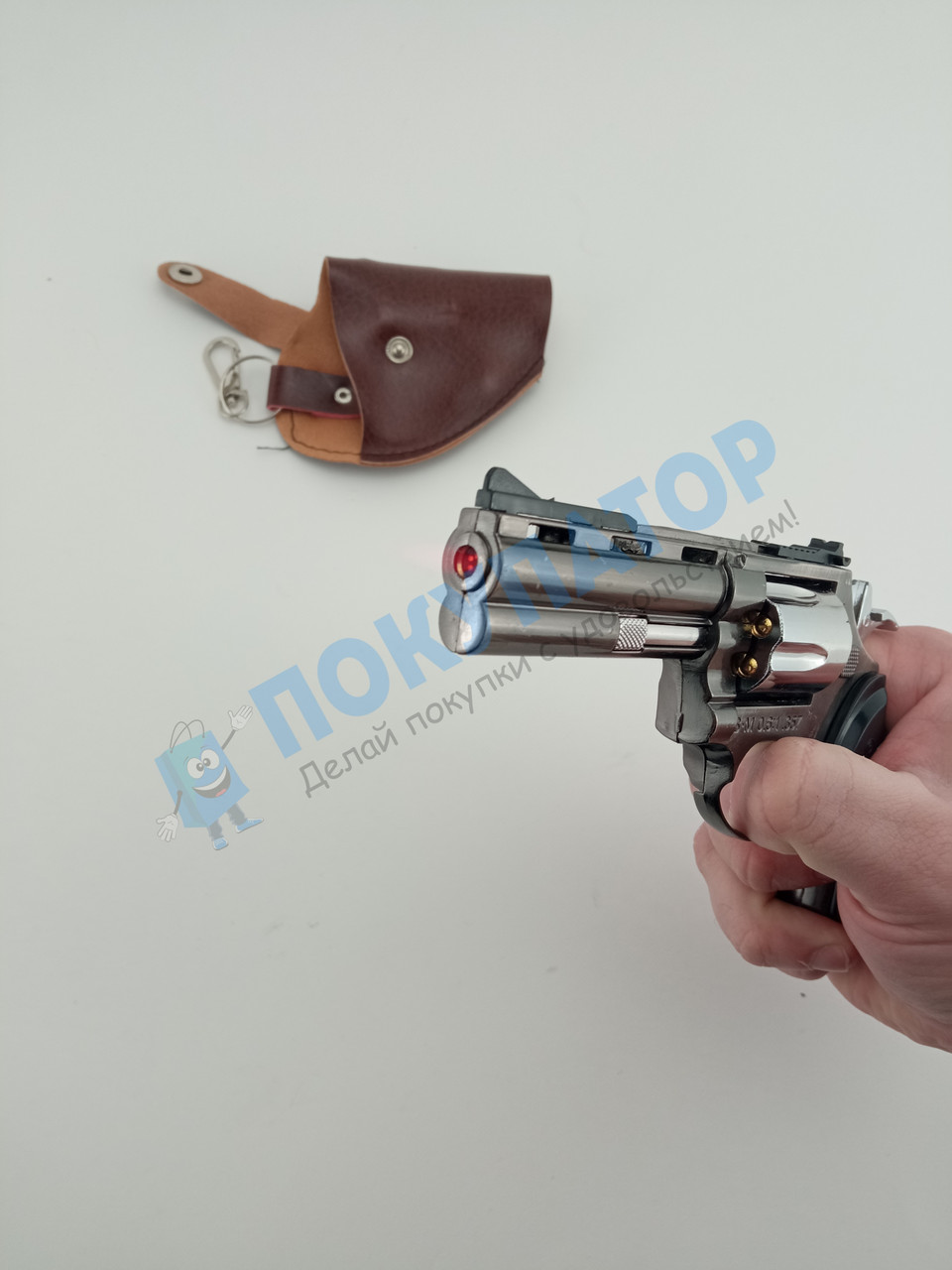 Пистолет револьвер-зажигалка сувенирнаяв кобуре