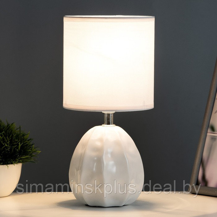 Настольная лампа "Ария" Е14 40Вт белый 13х13х26,5 см - фото 2 - id-p215712520