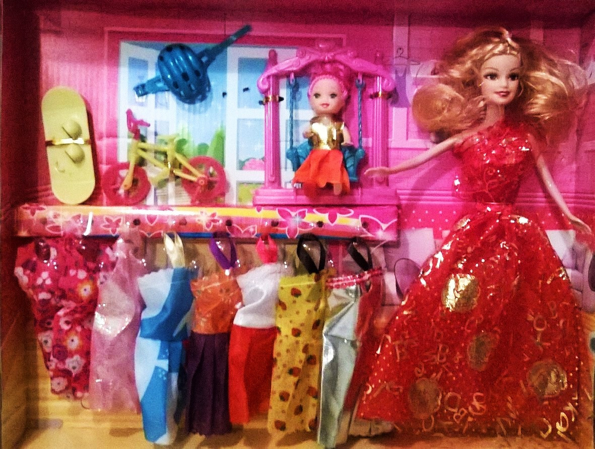 Кукла Barbie с ребенком и с аксессуарами (платья, спортивный инвентарь), арт 8800, Минск