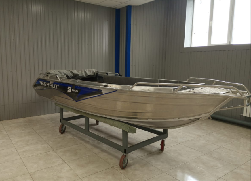 Лодка алюминиевая Berkut S стандарт (румпель) - фото 1 - id-p215752046