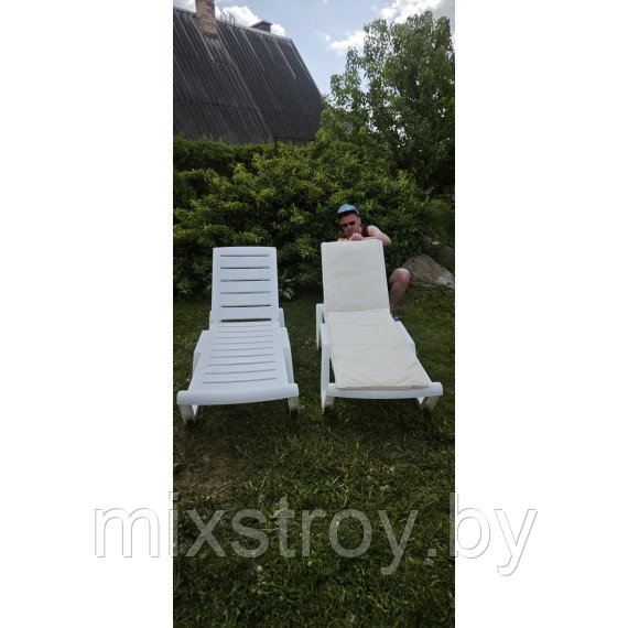 Лежак-шезлонг белый с регулируемой спинкой, пластиковый - фото 7 - id-p215911640