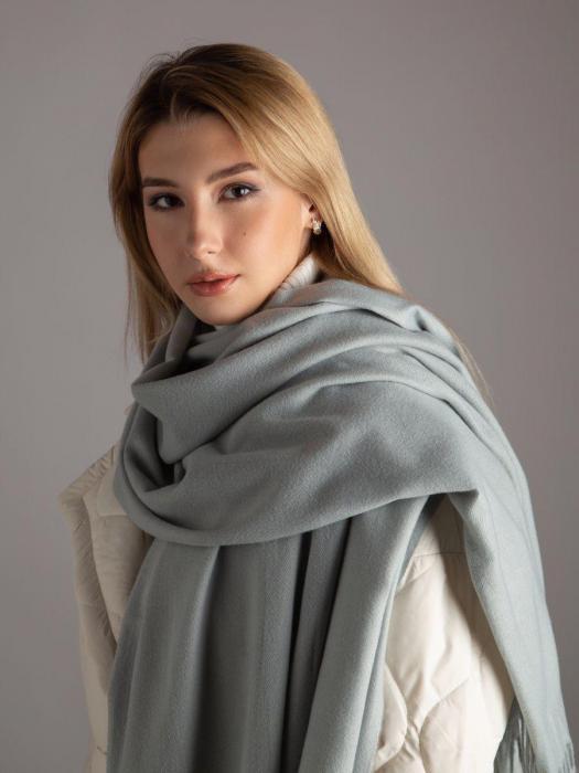 Шарф зимний палантин женский теплый длинный кашемировый платок шарфик серый однотонный на голову под пальто - фото 6 - id-p215915432