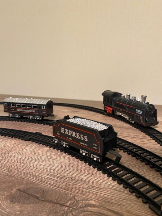 Детская железная дорога с электропоездом VS26 электрическая с поездом и 2 вагонами на батарейках в подарок - фото 6 - id-p215915935
