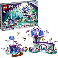 Конструктор LEGO Disney 43215,Зачарованный дом на дереве