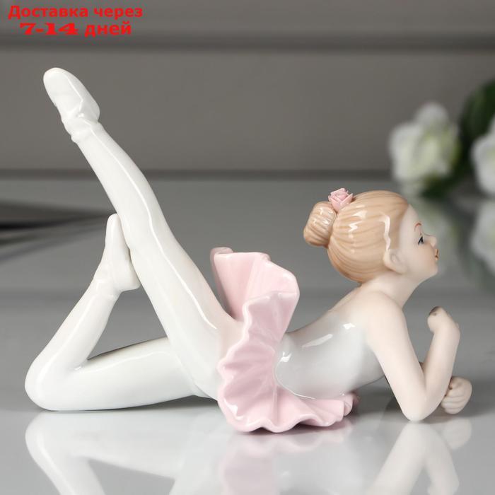 Сувенир керамика "Малышка-балерина в пачке с розовой юбкой, тянет ножку" 11х13,5х7,5 см - фото 2 - id-p215605997