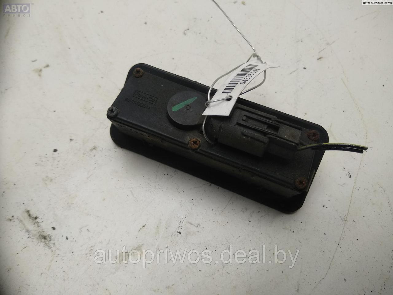 Кнопка открывания багажника Ford Kuga - фото 2 - id-p216162622