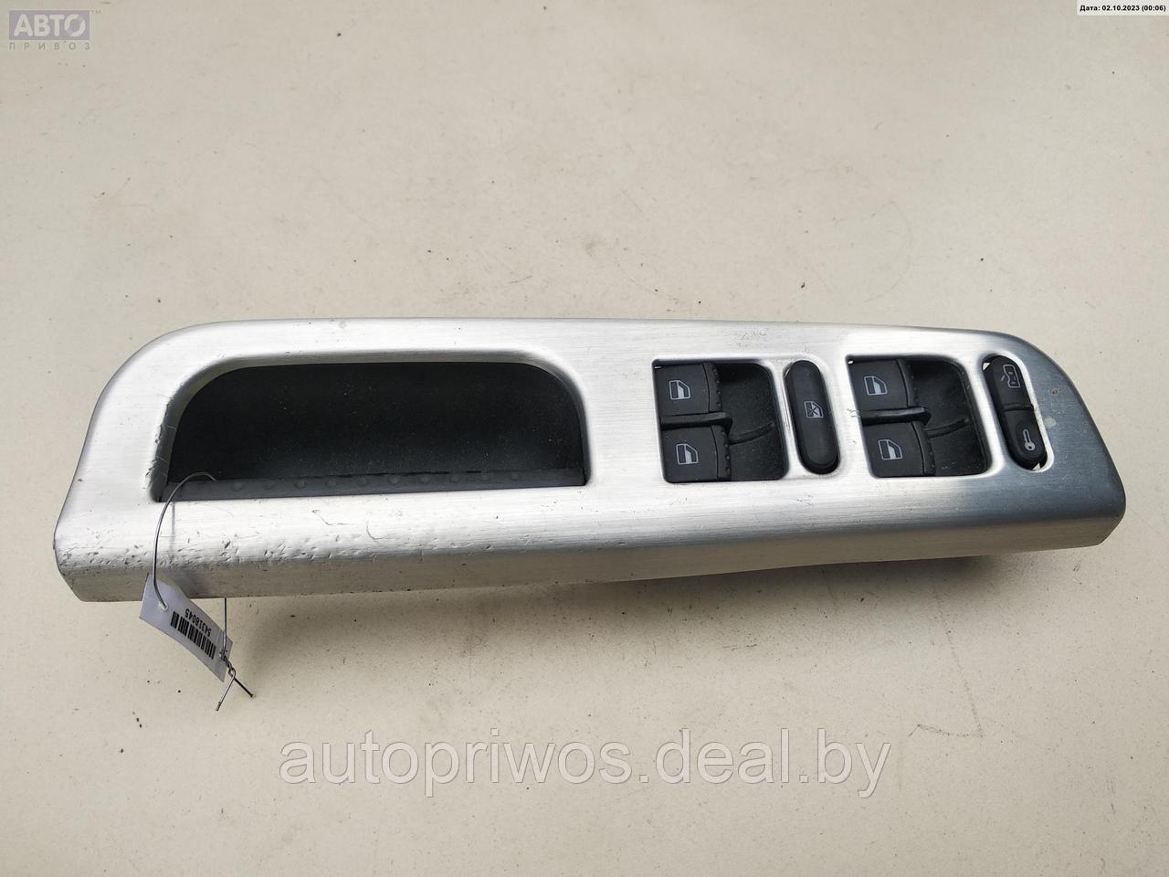 Кнопка стеклоподъемника переднего левого Volkswagen Bora - фото 1 - id-p211493411