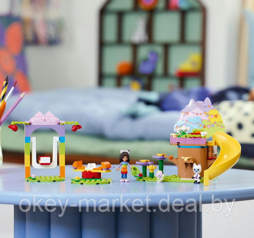 Конструктор LEGO Gabby's Dollhouse Вечеринка в саду Китти Феи - фото 5 - id-p216340407