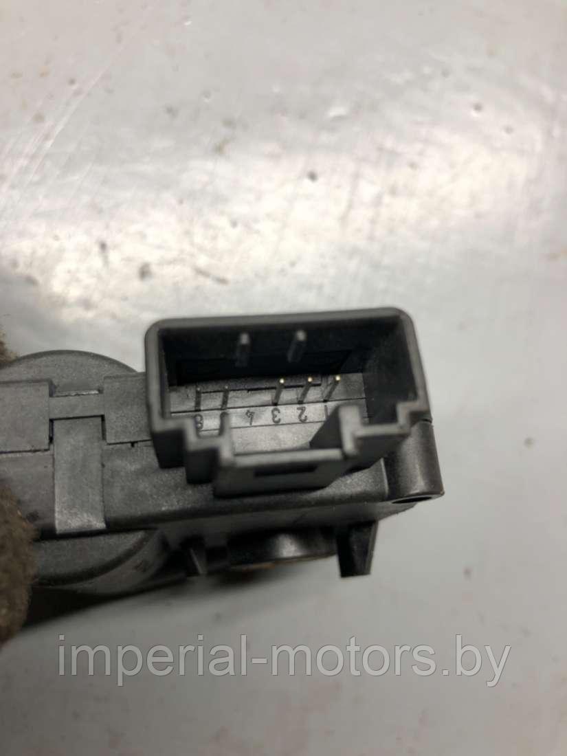 Моторчик заслонки печки Audi A6 C6 (S6,RS6) - фото 3 - id-p216018841