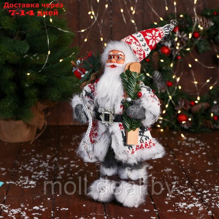 Дед Мороз "В костюме с орнаментом, лыжами и веточками" 31 см, красно-белый - фото 4 - id-p216354010