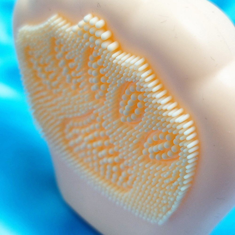 Массажер силиконовый ручной для лица и тела Лапка / Силиконовая щетка для очищения лица - фото 5 - id-p216373004
