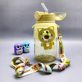 Бутылка Мишка в иллюминаторе с клапаном, трубочкой и ремешком 680 мл. / Наклейки в подарок Бежевый