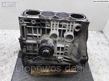 Блок цилиндров двигателя (картер) Volkswagen Golf-4