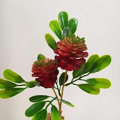 Ветка декоративная с шишками 40 см, красный