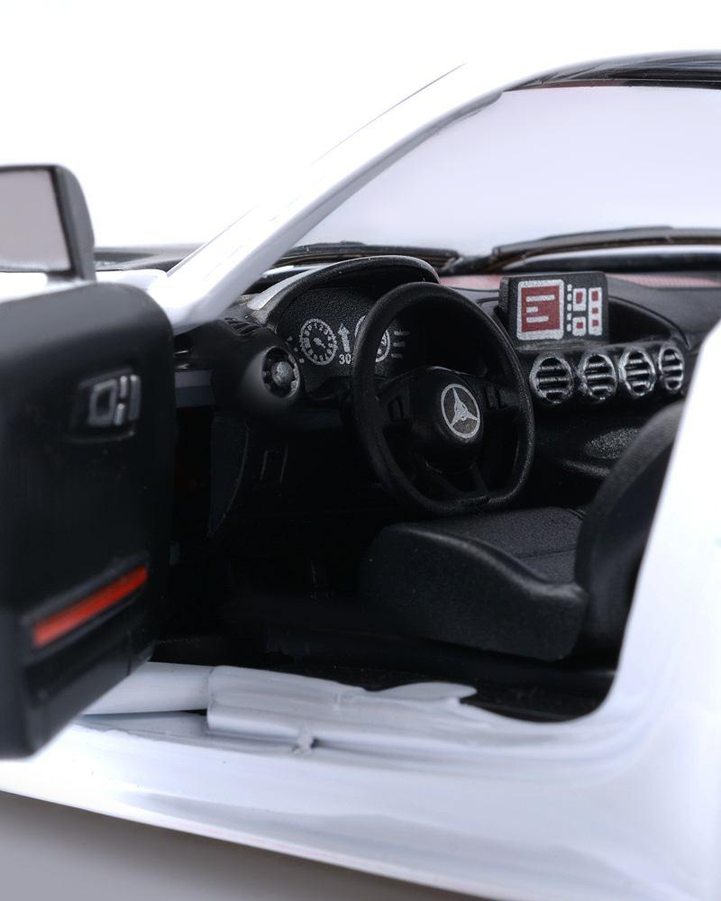 Коллекционная модель автомобиля Mersedes-Bens AMG GT (белый) - фото 4 - id-p216582234
