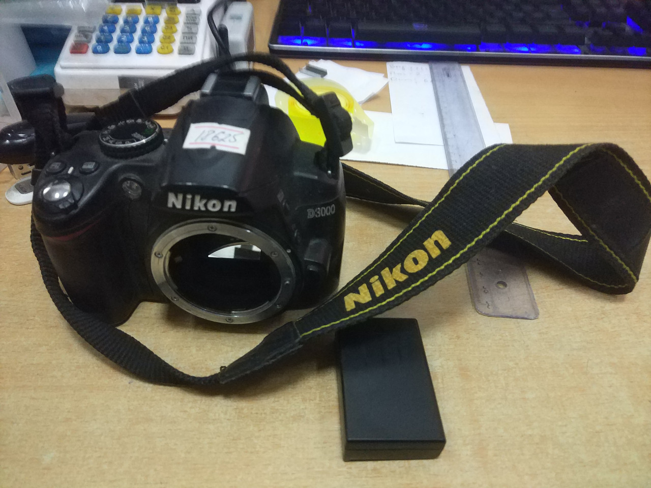 Зеркальный фотоаппарат Nikon D3000 Body(работоспособность неизвестна)(Б\У) - фото 2 - id-p216584152