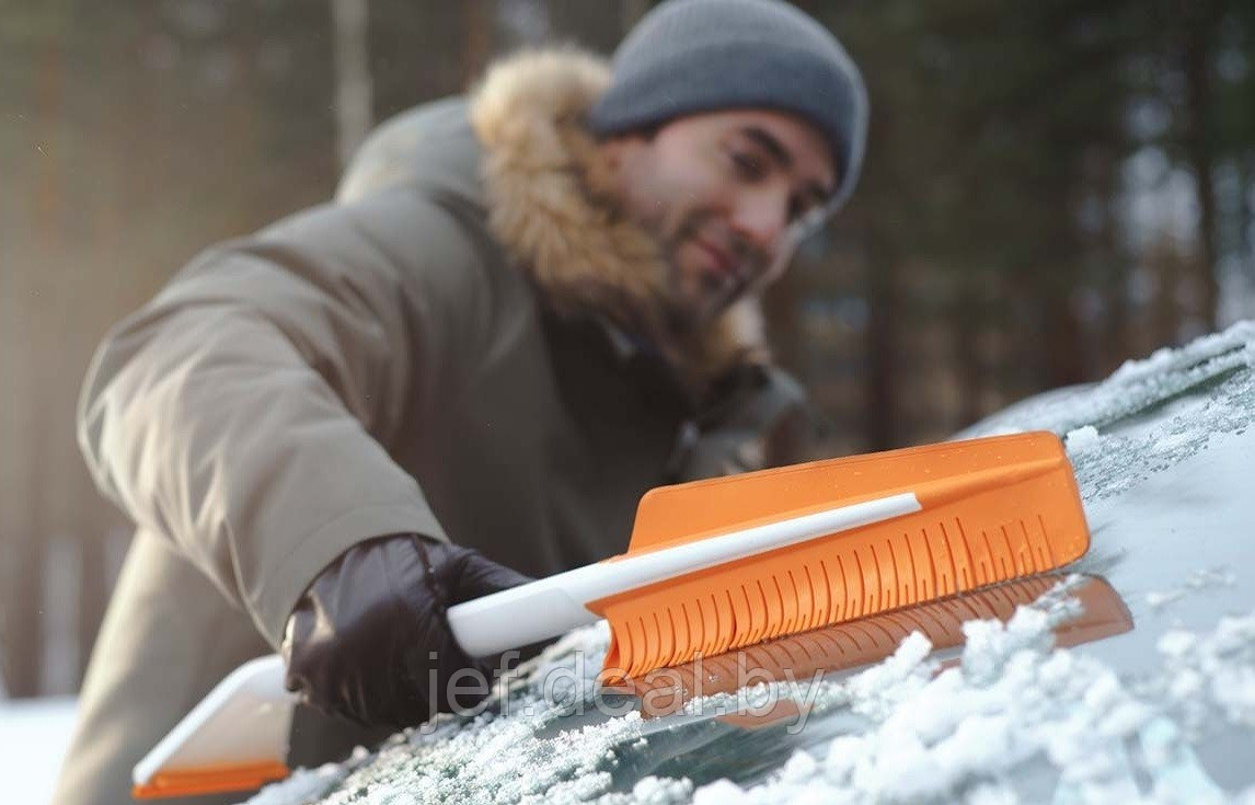 Щетка для снега со скребком SNOWXPERT FISKARS 1019352 - фото 3 - id-p194218111