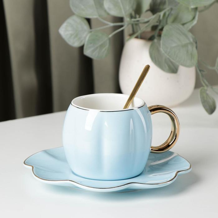 Чайная пара керамическая «Цветок», 3 предмета: чашка 240 мл, блюдце d=16 см, ложка, цвет голубой - фото 1 - id-p216689233