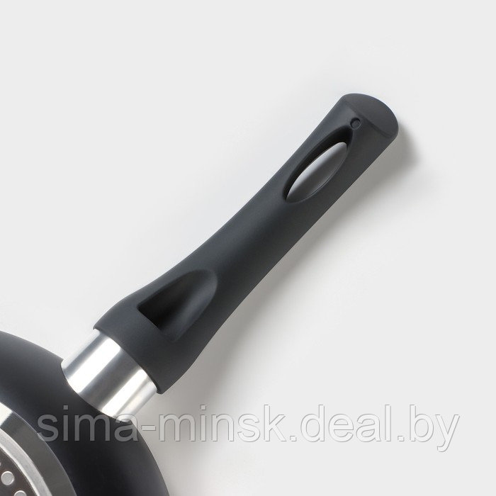 Сковорода Доляна Basic, d=20 см, пластиковая ручка, антипригарное покрытие, индукция, цвет чёрный - фото 4 - id-p216668841