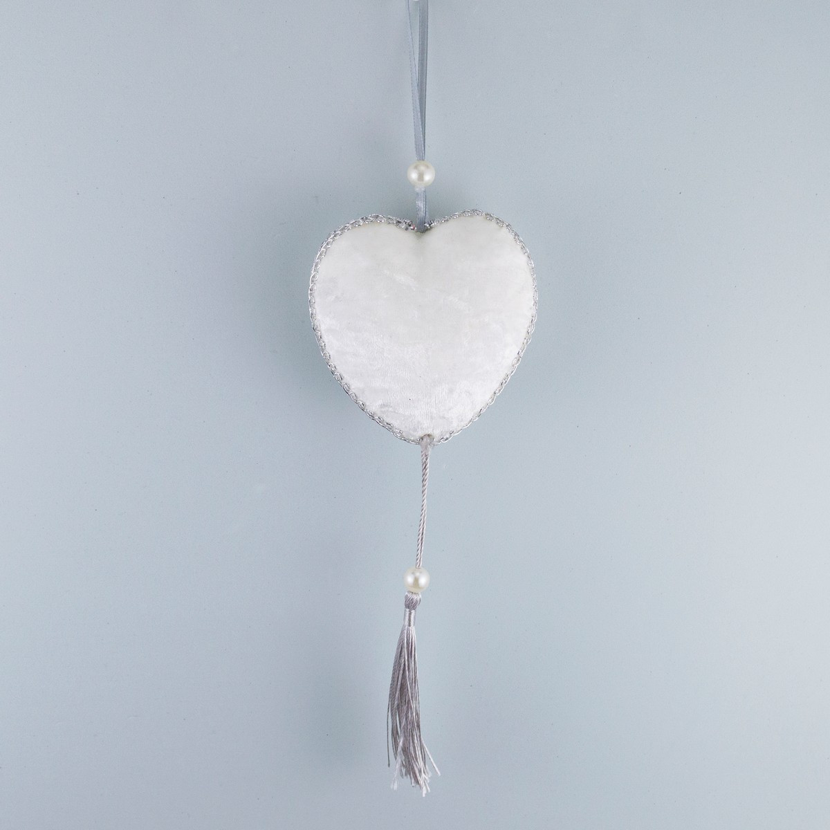 Елочное украшение «Сердце с кисточкой», 20*8 см (белое, 211-0800A) - фото 1 - id-p216836523