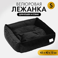 Лежанка велюровая Pet Lab, 45 х 40 х 15 см, черная