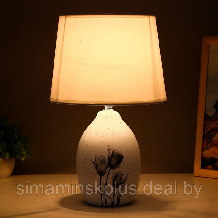 Лампа настольная "Цветы" 1xE14 40вт белый 20х20х31 см. - фото 3 - id-p203575986