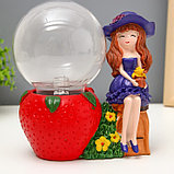 Плазменный шар "Девочка с клубничкой" 14х9х16 см, фото 5