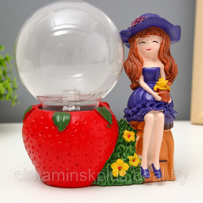Плазменный шар "Девочка с клубничкой" 14х9х16 см - фото 5 - id-p199849004